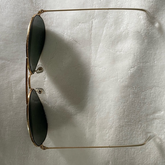 Aviator Raybans - Picture 2 of 3